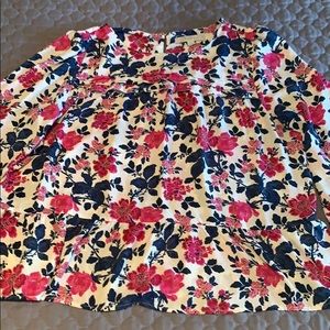 Lightweight Floral Loft Top